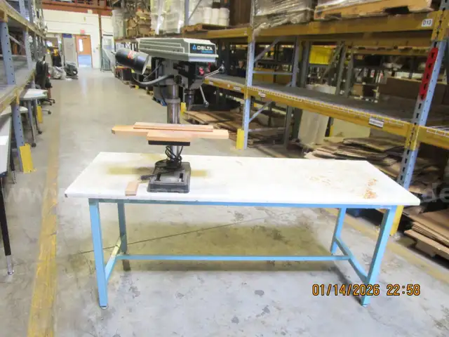 Delta Drill Press 10" W/Work Table (Works)