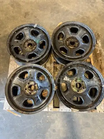lot of 8, 18inch rims *local pickup only*