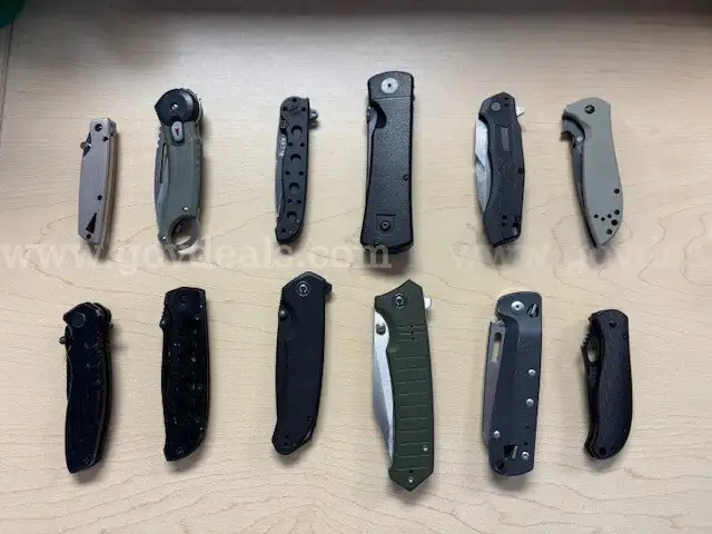 lot of assorted knives