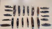 LOT OF WOODEN KNIVES