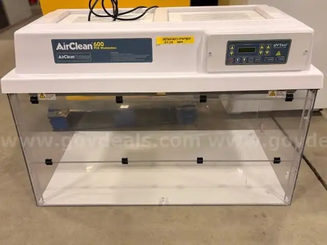 AirClean600 ductless chemical workstations