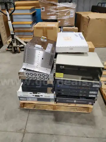 ***LOT OF SERVERS & SWITCHES***