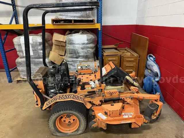 ORANGE SCAG SH61A-22KA TURF TIGER MOWER