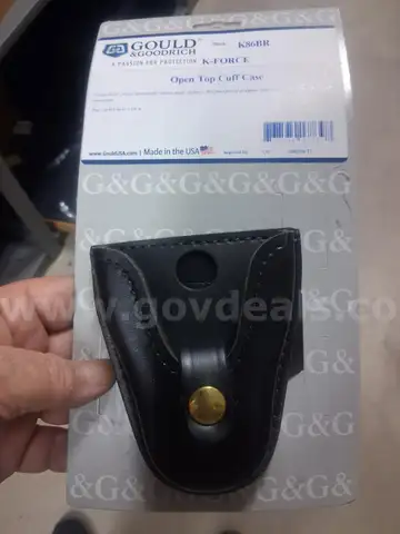 Lot of handcuff pouches