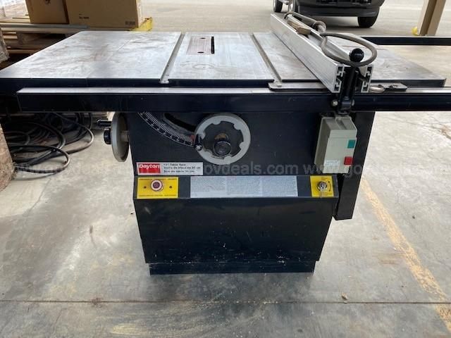 Dayton table store saw