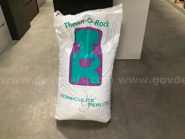 Bag of Vermiculite/Perlite Planting Mixture