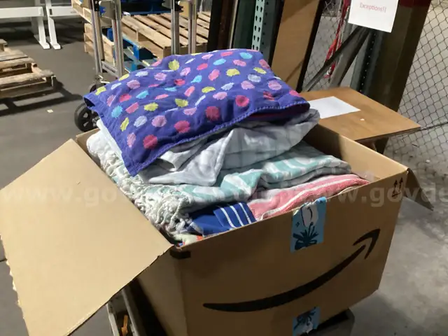 Box of Beach Towels. (Assorted Colors)