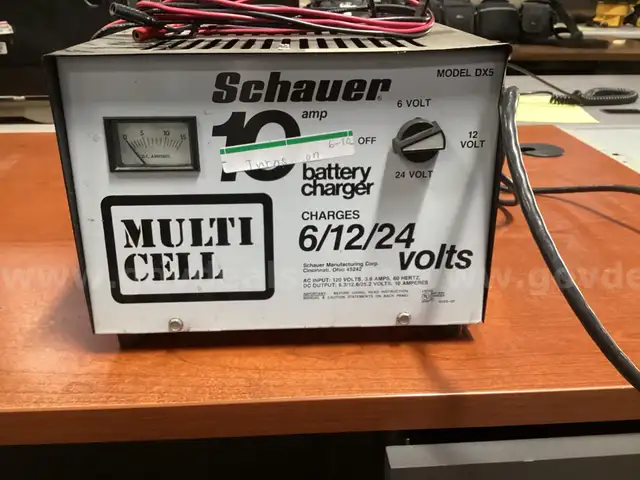 Schauer DX5 10 Amp Battery Charger