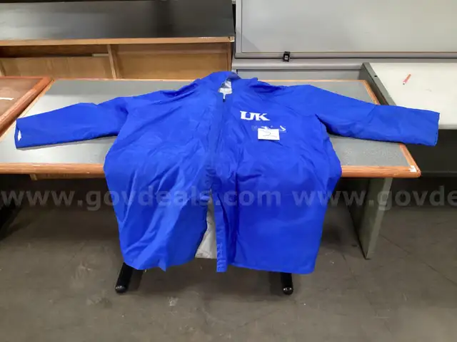 1 - Extra Large University of Kentucky Rain Coat.