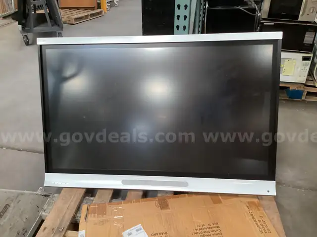 60&#x22; Smart Interactive LCD Monitor