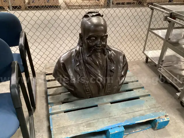 Statue