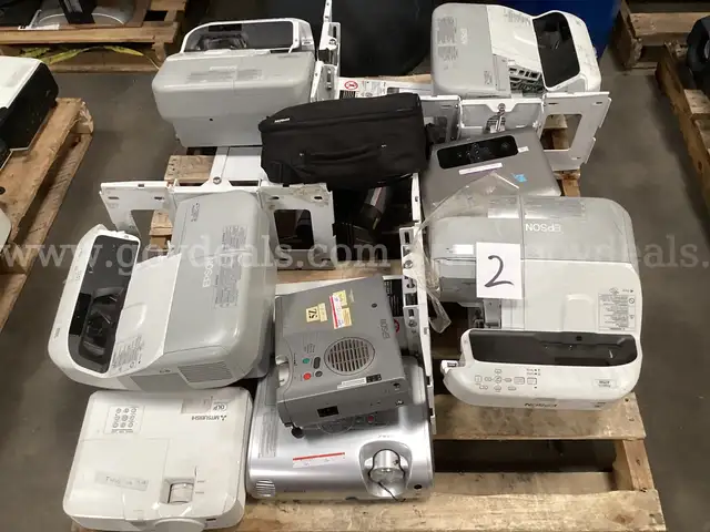 10 - Projectors(Various Makes &#x26; Models.)