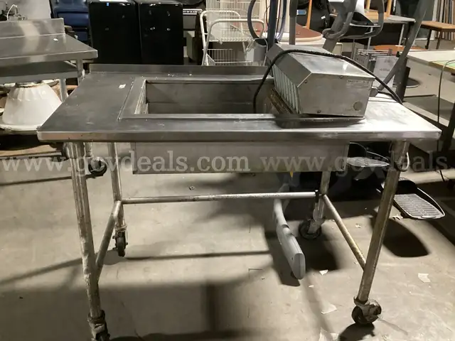 Crisp - N - Hold Fried Food Station.