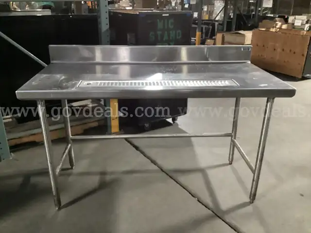 Stainless Steel Drain Table.