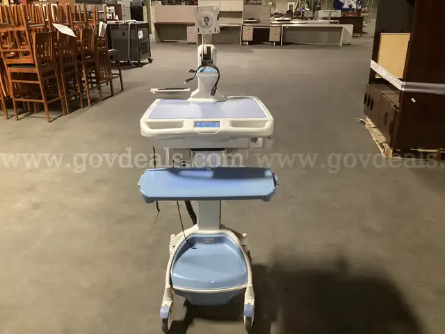 Access Point Mobile Computer Cart.