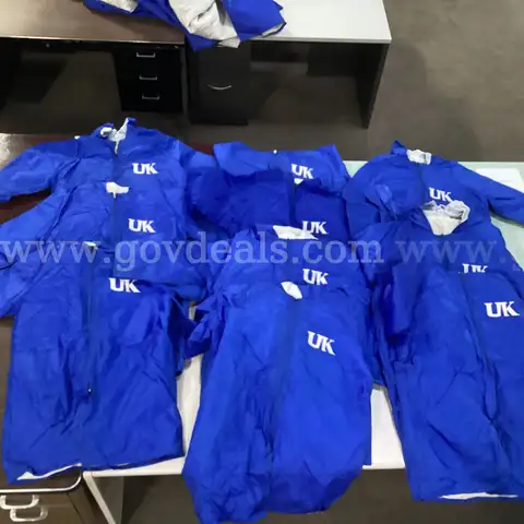 10 - Medium University of Kentucky Raincoats