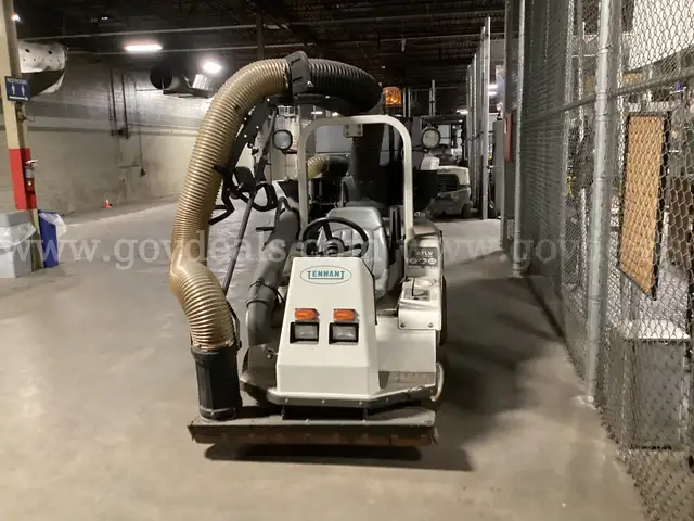 Tennant ATLV 4300 All Terrain Sweeper