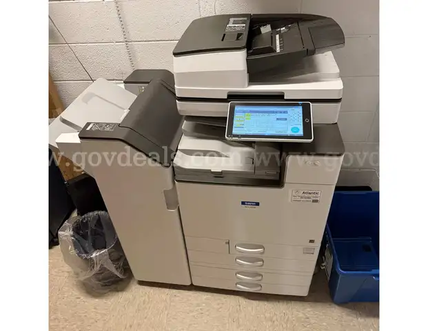 Color &#x26; B&#x26;W Copier/Scanner