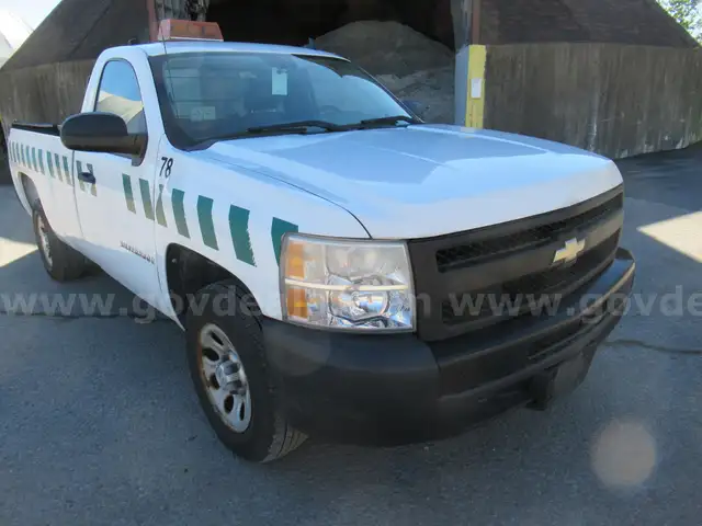 2009 Chevrolet Silverado 1500 Work Truck 2WD