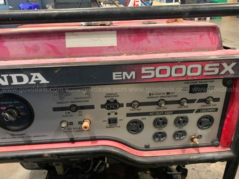 Honda EM5000SX 5000-Watt 120/240-Volt Generator | AllSurplus