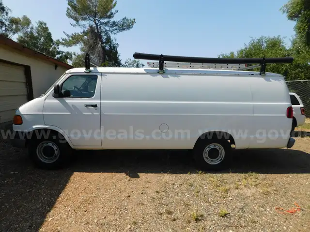 2001 Dodge Ram Van