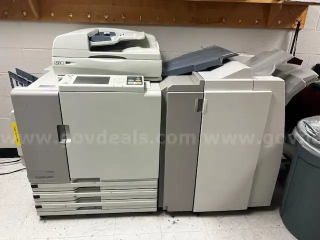 RISO COPIER MACHINE