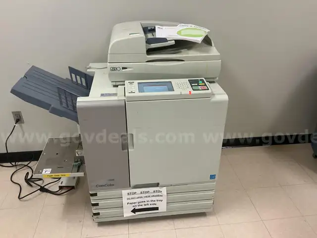 RISO COPIER MACHINE