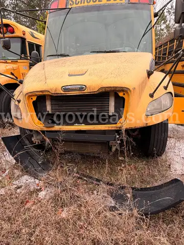 2007 Freightliner B2 Bus Chassis