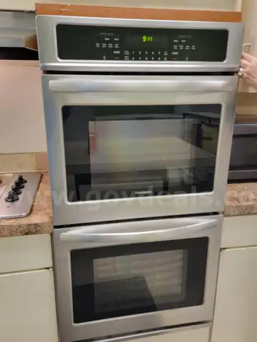 Frigidaire Double Oven