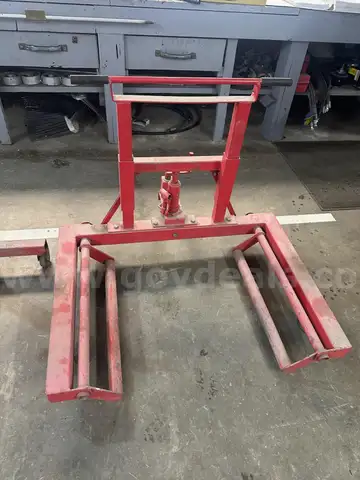 Engine stand, wheel dolly, gas cart