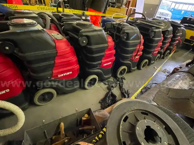 Lot of Floor Extractors