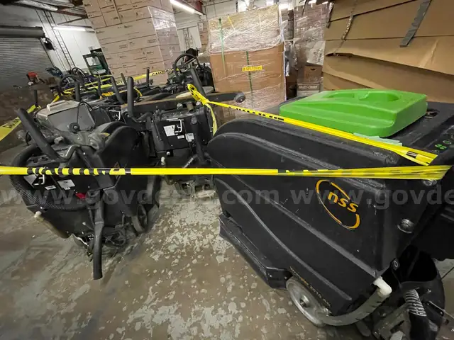 Lot of Floor Extractors