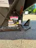 Garbage can tipper