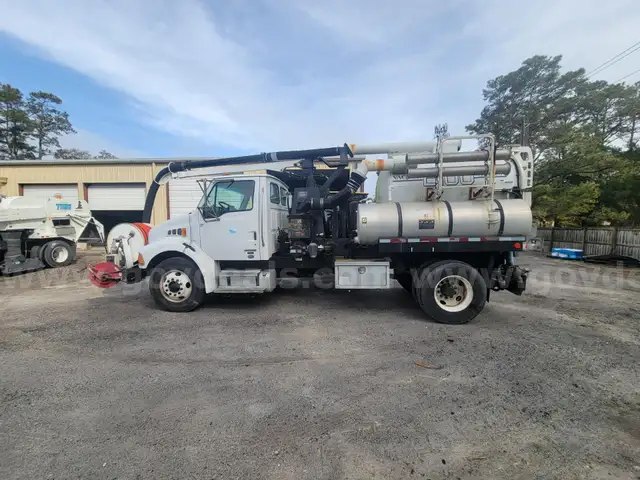 2007 Sterling Acterra