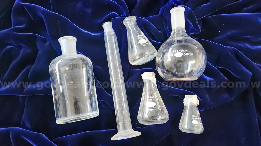 Collection of KIMAX Lab glass