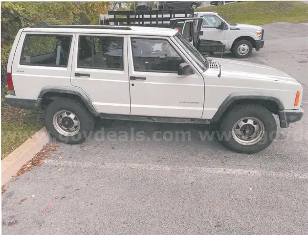 2000 Jeep Cherokee