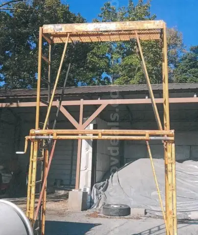 Scaffolding Lift
