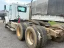 2006 Freightliner FLD120SD