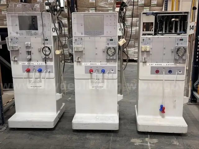 FRESENIUS 2008K DIALYSIS MACHINE, SN#4K0S-L147, 4T0S-131250, 5K0S-668B.