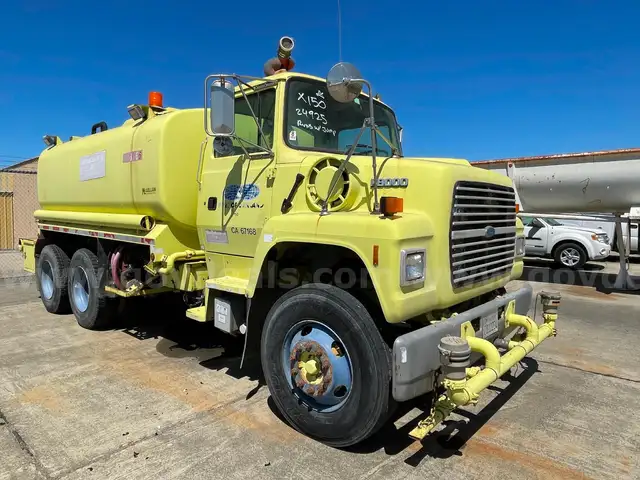 1996 Ford LNT8000F