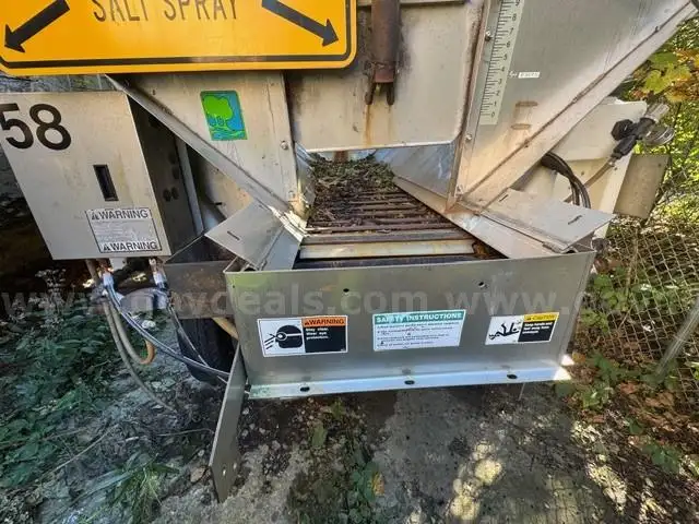 V box salter