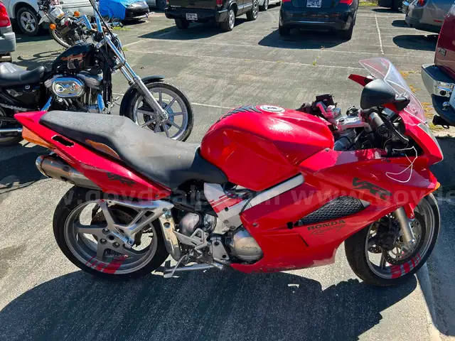 2004 Honda VFR800