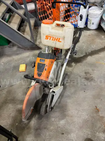 Stihl Cut saw TS -800 with cart
