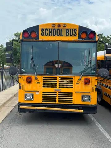 2005 Thomas Built School Bus