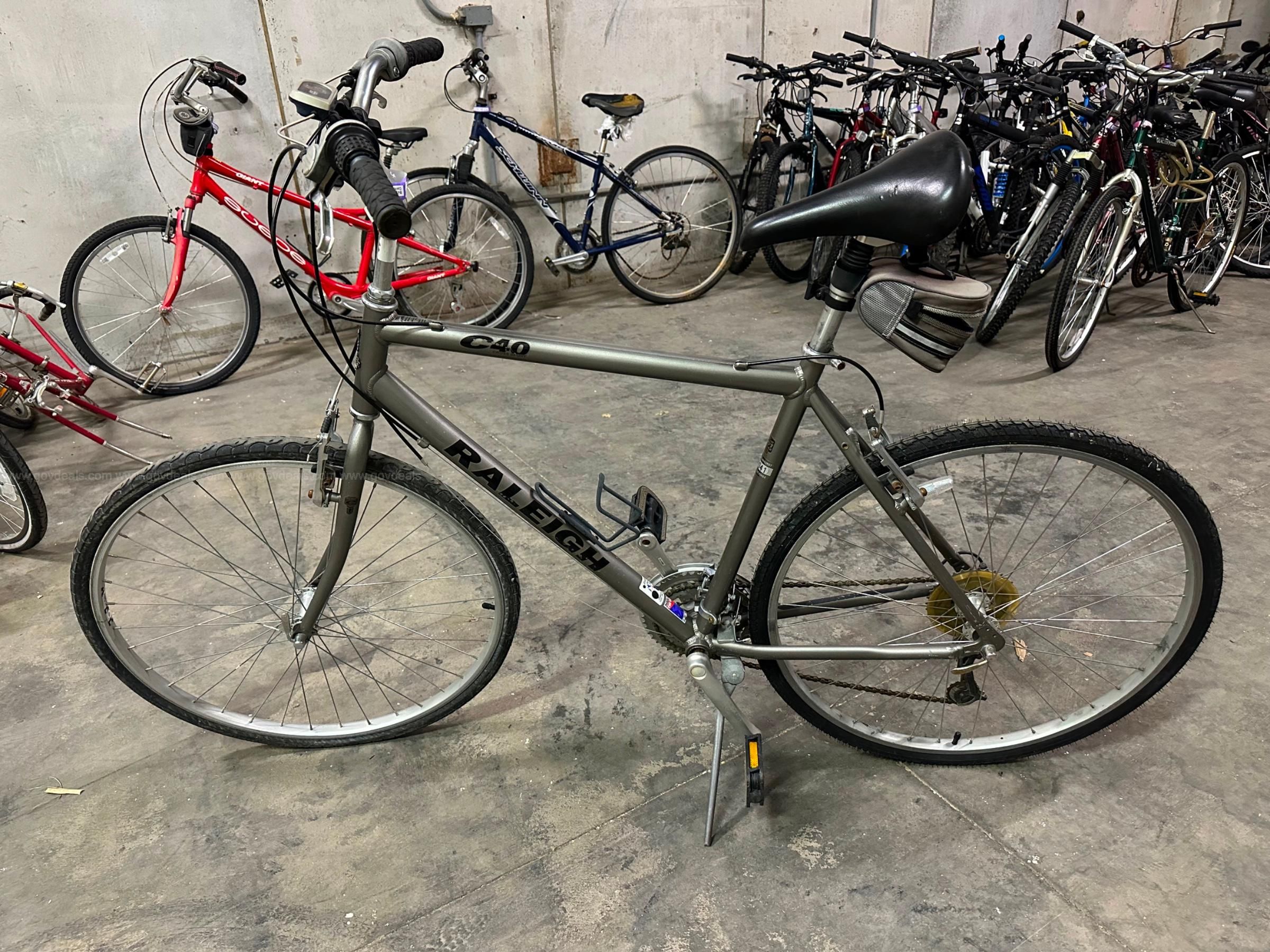 Raleigh c40 cross sport 2024 price