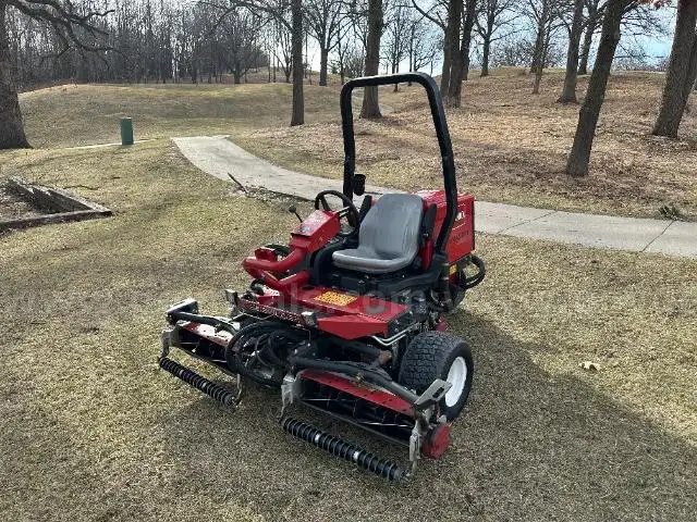 2018 Toro Reelmaster 3100-D with Sidewinder with 5 Blade Reels