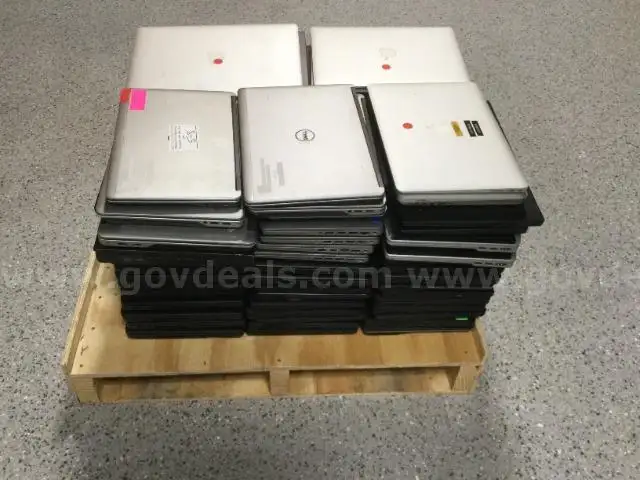 Lot of 76 Various Brands/Models of Laptops - For Parts/Repair