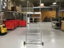 DSI Command Center 6&#x27; Podium