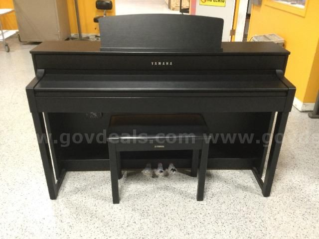 Yamaha Black Clavinova Series 88 Keys Digital Piano CLP-545
