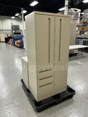 Hon &#x26; Steelcase Metal Cabinets